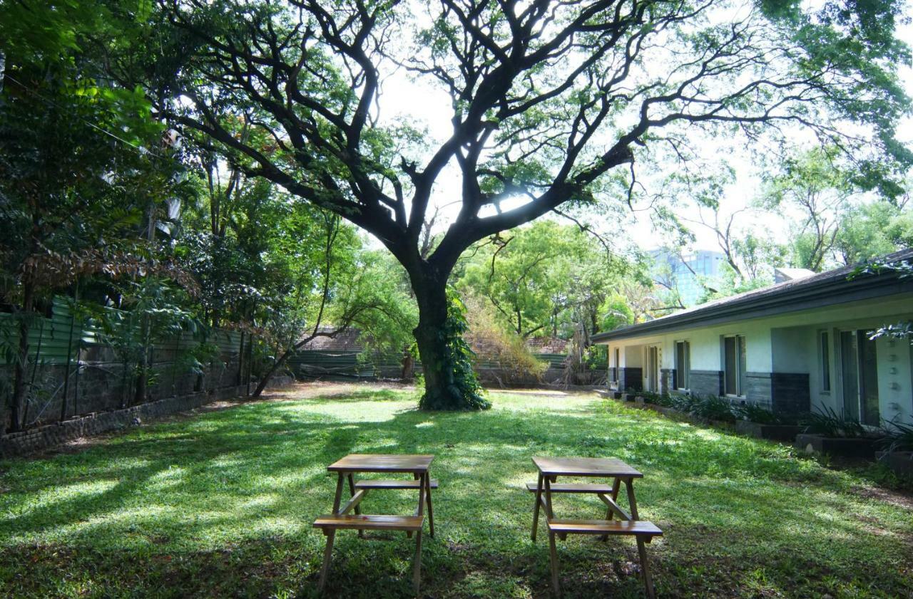 Mint Koregaon Park Next To Osho Ashram Pune Luaran gambar