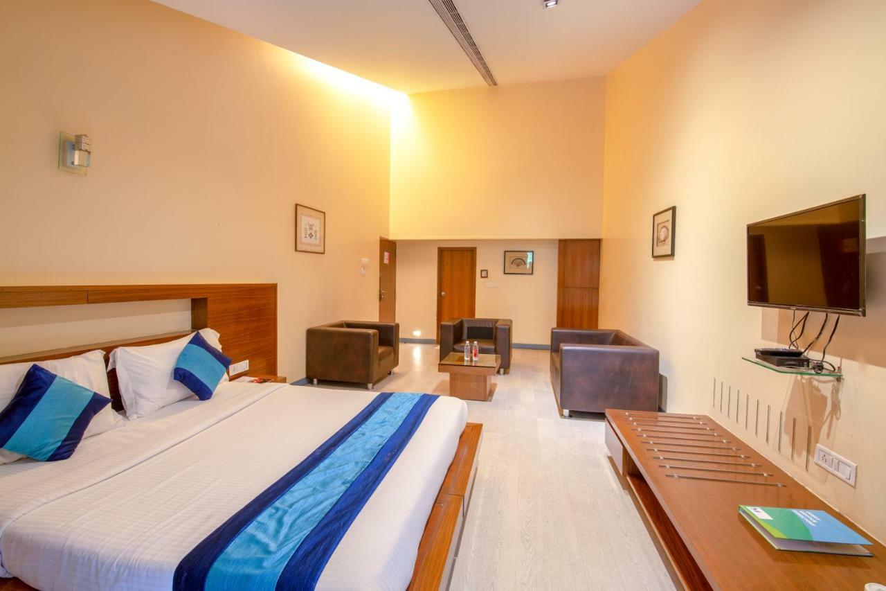 Mint Koregaon Park Next To Osho Ashram Pune Luaran gambar