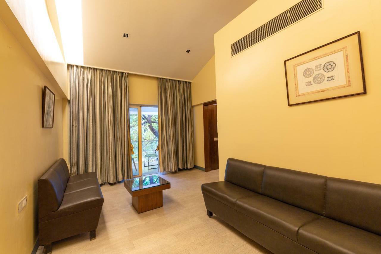 Mint Koregaon Park Next To Osho Ashram Pune Luaran gambar